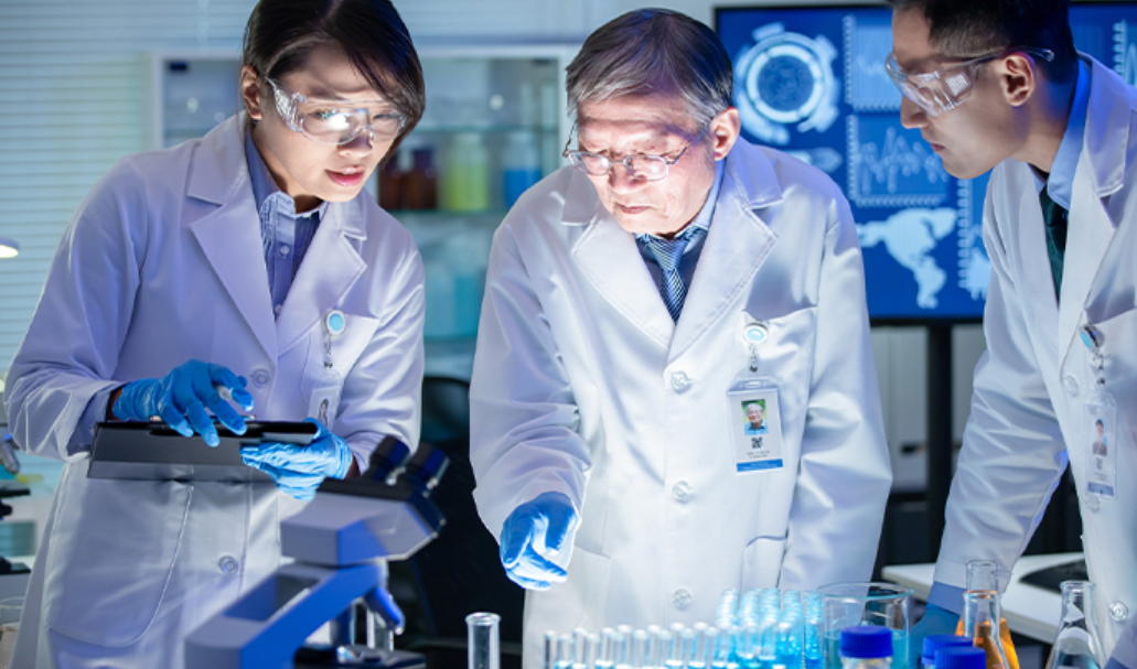 PlaDeo research team in the lab